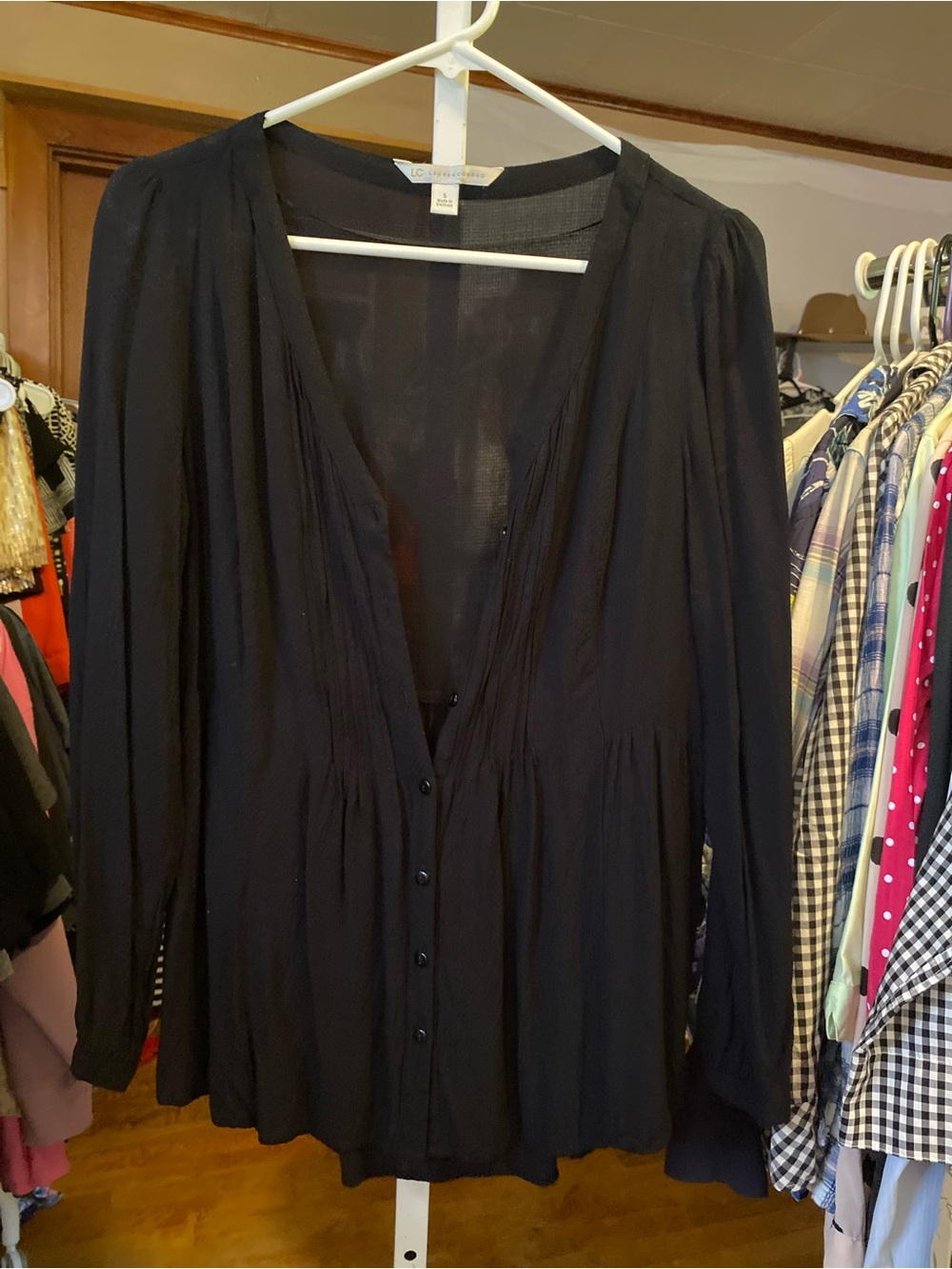 LC Lauren Conrad Black V-Neck Button-Front Long Sleeve Blouse - Lightweight